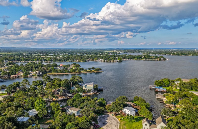 Quiet residential shoreline on Lake LBJ at Granite Shoals